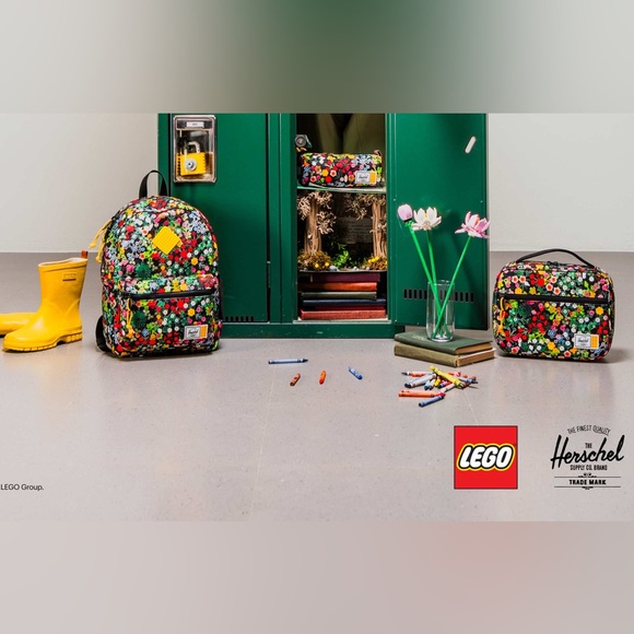 New LEGO® Herschel Heritage™ Youth Backpack Scavenger Hunt Meadow NWT - Picture 12 of 12